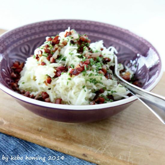 Kohlrabi Cabbage Salad - Recipe photo by Kebo homing