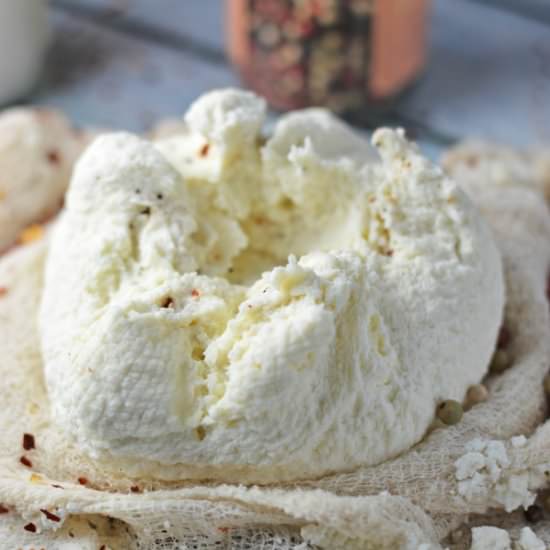 4 Ingredient Fresh Peppered Cheese - Recipe photo by DIYfoodguy