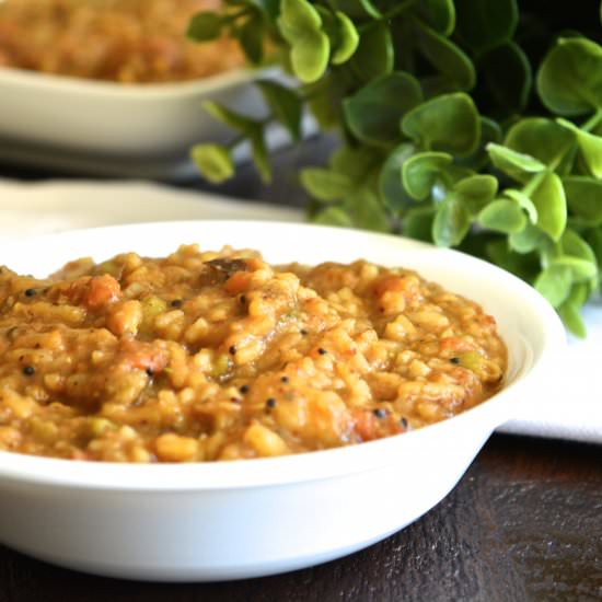 Bisi bela bath- a tangy lentil rice - Recipe photo by yesiamvegan