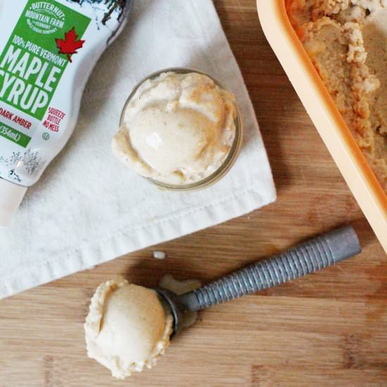 Maple Pumpkin Frozen Yogurt - Recipe photo by vermodern