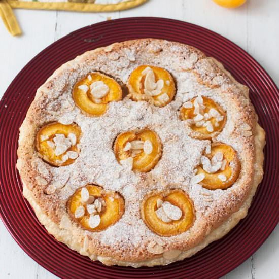 Tarta albaricoque con crema - Recipe photo by Dit i Fet