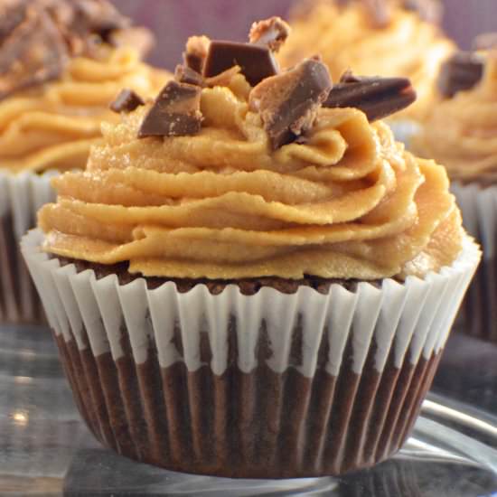 Creamy Peanut Butter Frosting - Recipe photo by revamperate