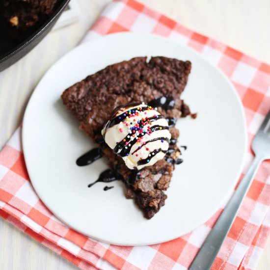 Giant Skillet Brownie - Recipe photo by abeautifulmessblog