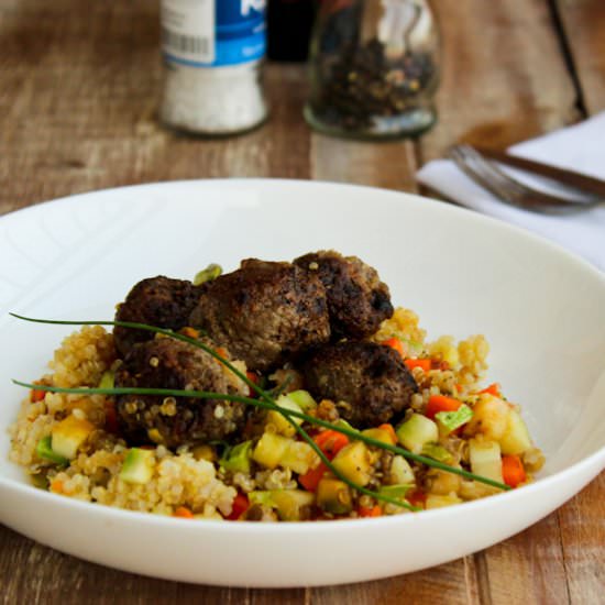 Meatballs with Quinoa - Recipe photo by cassiboeno