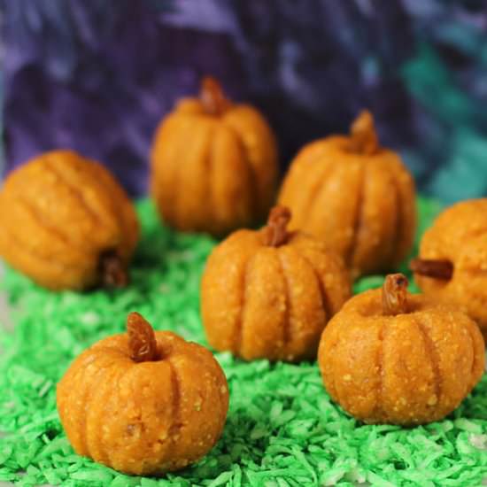Power Bar Pumpkins - Recipe photo by Hungry Happenings