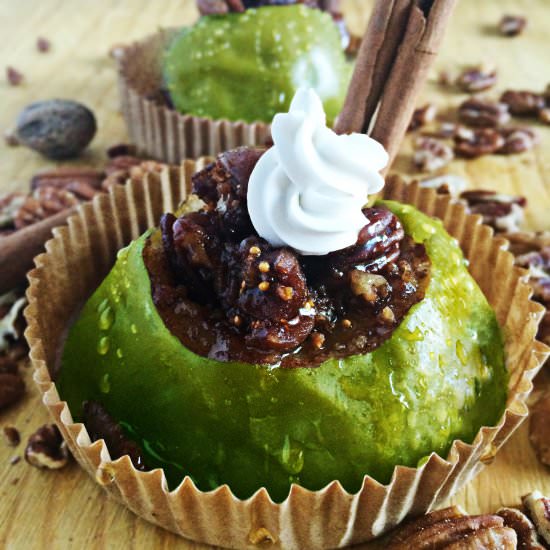 Slow Cooker Stuffed Apples with Fig - Recipe photo by The Vanilla Plum