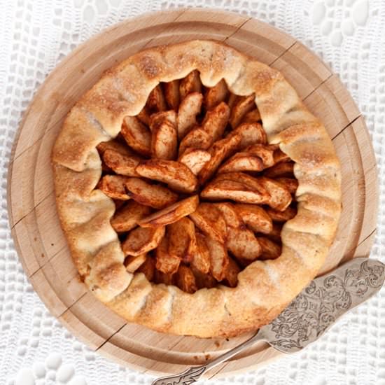 Apple Galette - Recipe photo by Fotokulinarnie