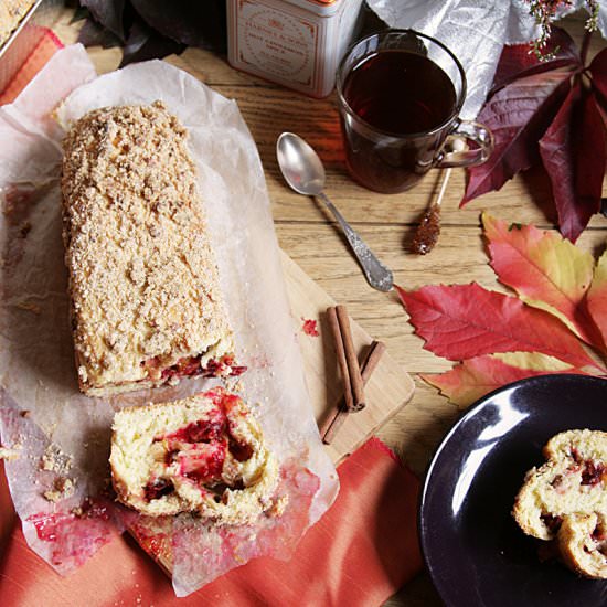 Yeasted Plum Cake - Recipe photo by cherryncinnamon