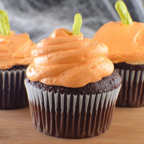 Orange Buttercream Pumpkins - Recipe photo by revamperate