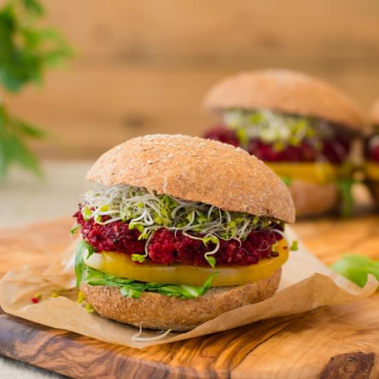Beetroot Burger - Recipe photo by trawka cytrynowa
