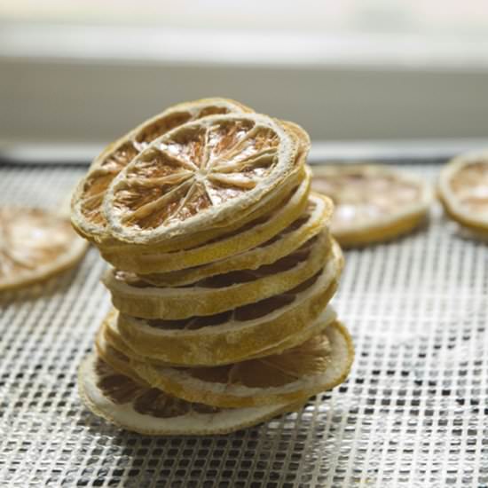 Dried Lemon Slices & Detox Water - Recipe photo by urbannettle