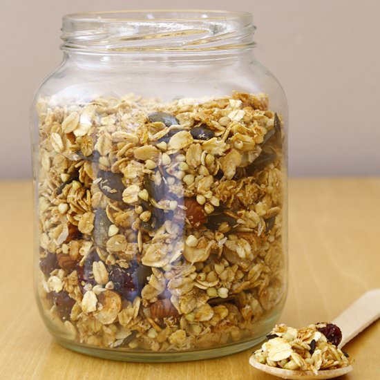 Pumpkin Spice Granola - Recipe photo by blanblan