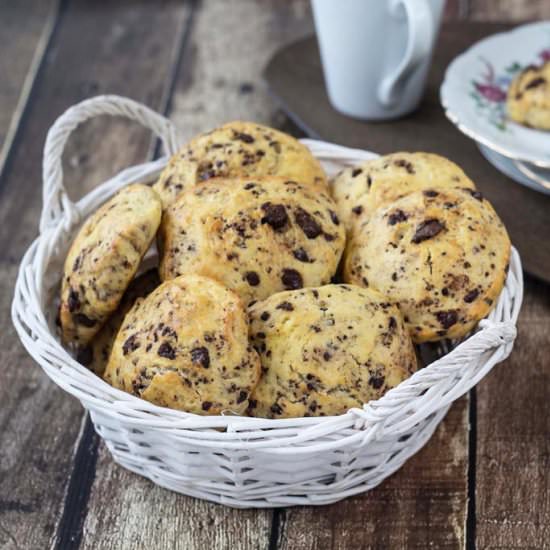 Scones with Chocolate - Recipe photo by Louisesmadblog