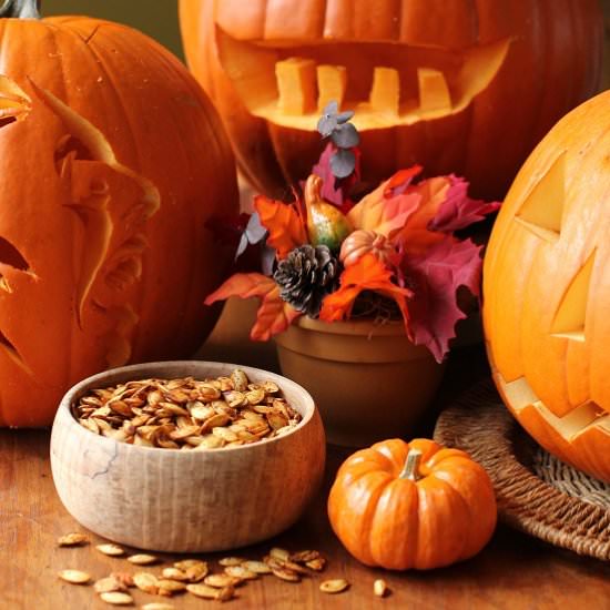 Roasted Pumpkin Seeds - Recipe photo by kitchen frau
