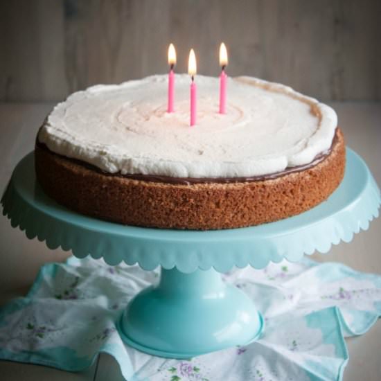 5 Ingredient hazelnut cake - Recipe photo by Sweetphi