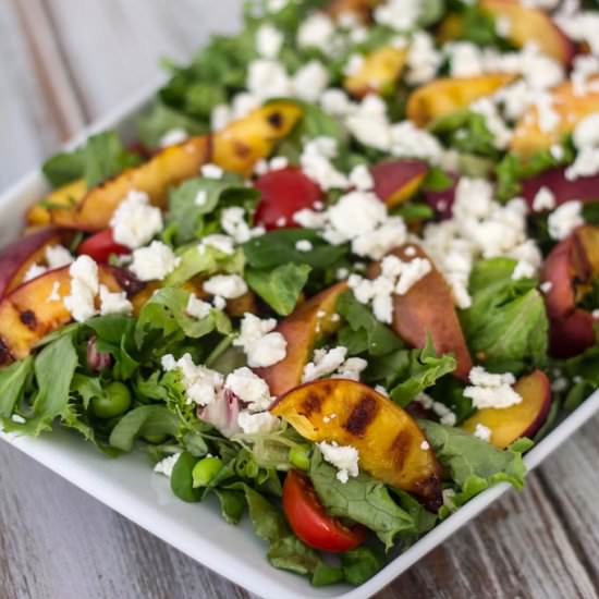 Salad with Grilled Nectarines - Recipe photo by Nordic Food and Living