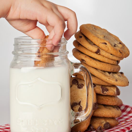 G-Free Chocolate Chip Cookies - Recipe photo by taniacolamarino.com