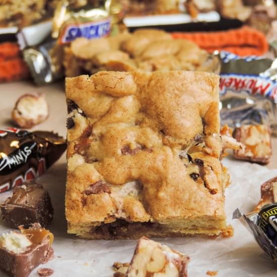 Candy Bar Blondies - Recipe photo by freshaprilflours