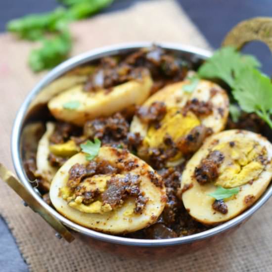 Egg Pepper Fry - Recipe photo by Indian Khana