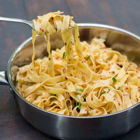Aglio Olio with Sun-Dried Tomatoes - Recipe photo by maya kitchenette