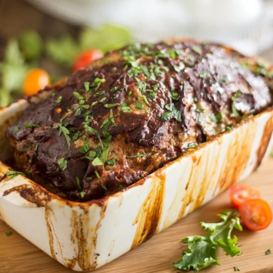 CLASSIC MEATLOAF - Recipe photo by The Healthy Foodie