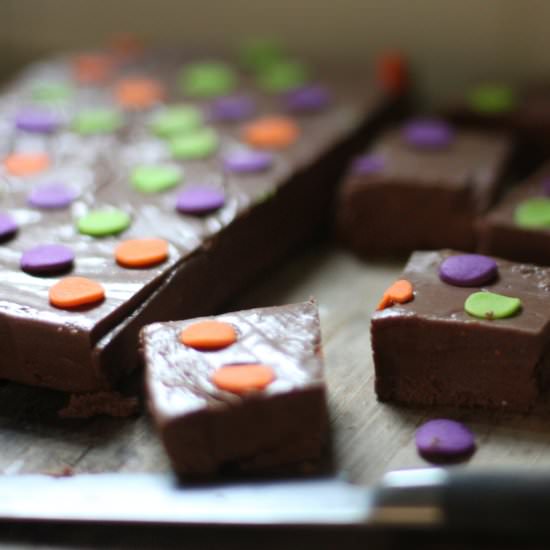 Polka Dot Fudge Squares - Recipe photo by nibblesbynic