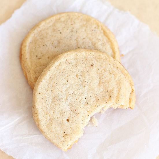 Pumpkin Spice & Chai Shortbread - Recipe photo by thegoldlininggirl
