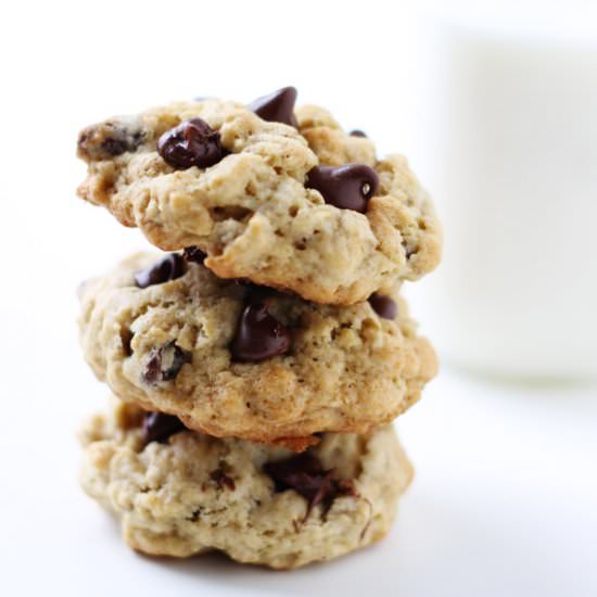 Chocolate Chip Oatmeal Cookies - Recipe photo by midweekminimalist