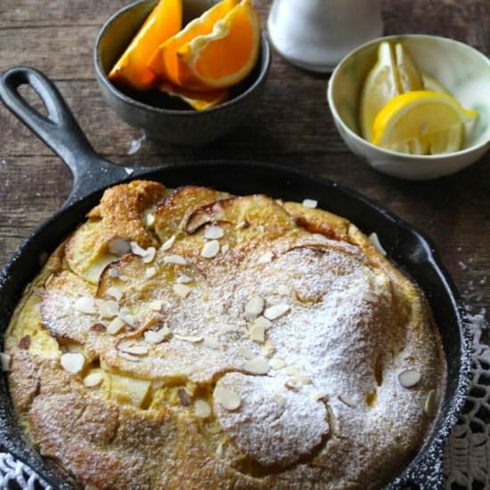 Apple dutch baby - Recipe photo by MPB