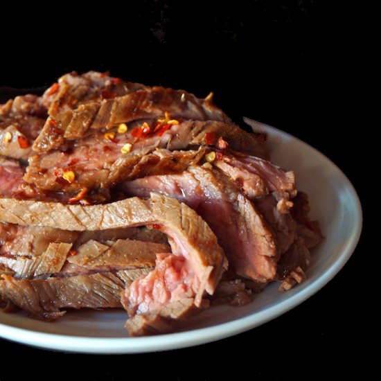 Spicy Garlic-Ginger Flank Steak - Recipe photo by cookingontheweekends