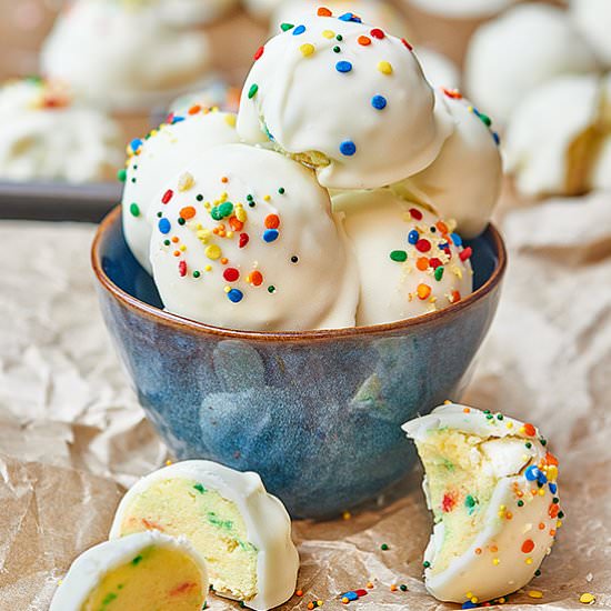Lemon Funfetti Cake Balls - Recipe photo by showmetheyummy