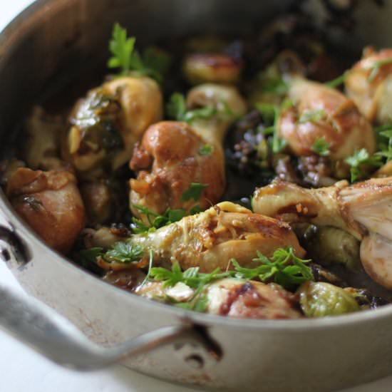 Seared Drumsticks & Brussel Sprouts - Recipe photo by nibblesbynic