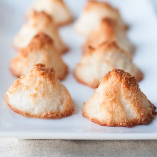 Coconut bites ("congolais") - Recipe photo by bemiam