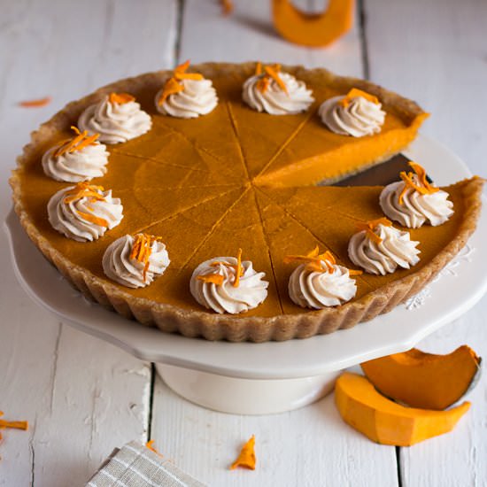 Raw Pumpkin Pie - Recipe photo by Vegandare
