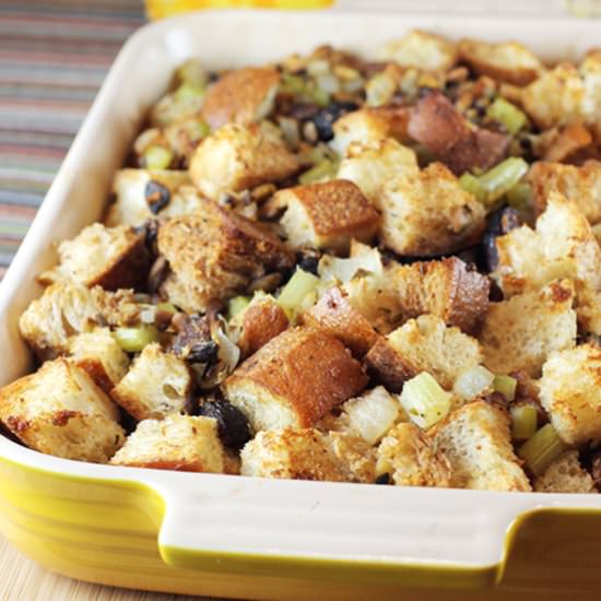 Fig and Pistachio Stuffing - Recipe photo by Food Gal