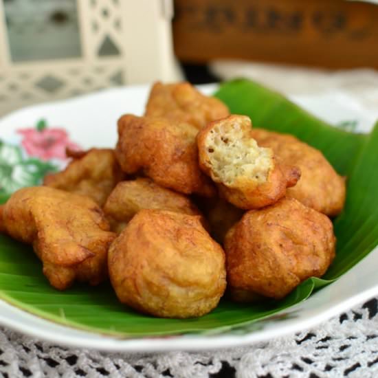 Kuih Kodok or Banana Fritters - Recipe photo by throughthekitchendoor