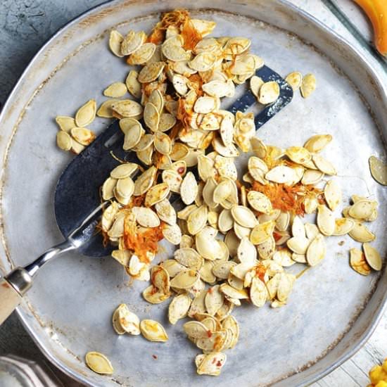 Red Pepper Chipotle Pumpkin Seeds - Recipe photo by DIYfoodguy