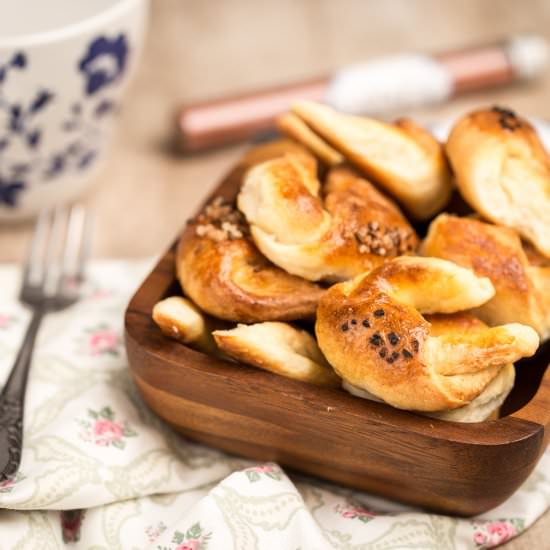 Traditional Salty Bread Roll - Recipe photo by azenkemencem
