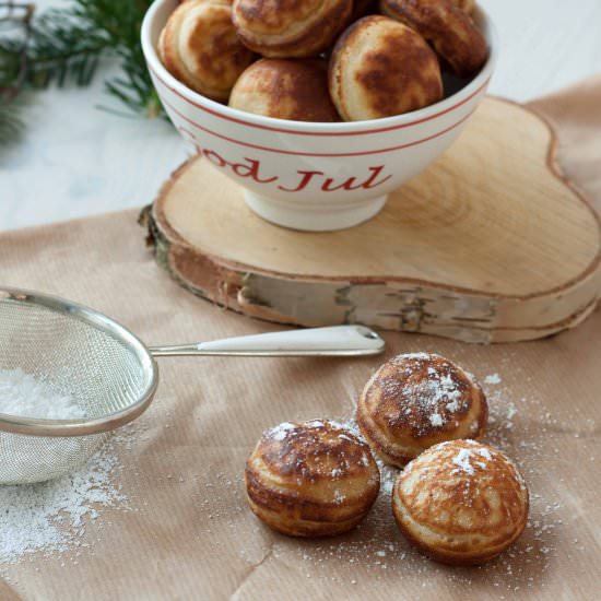 Danish Aebleskiver (Pancake balls) - Recipe photo by Nordic Food and Living