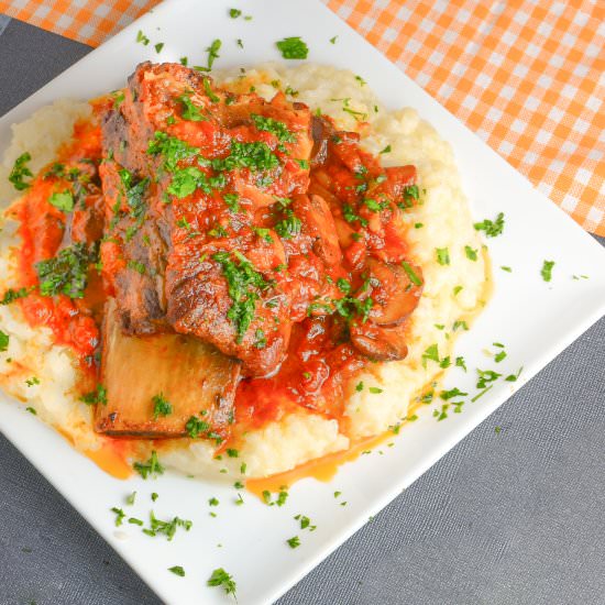 Braised Short Ribs - Recipe photo by foodefile