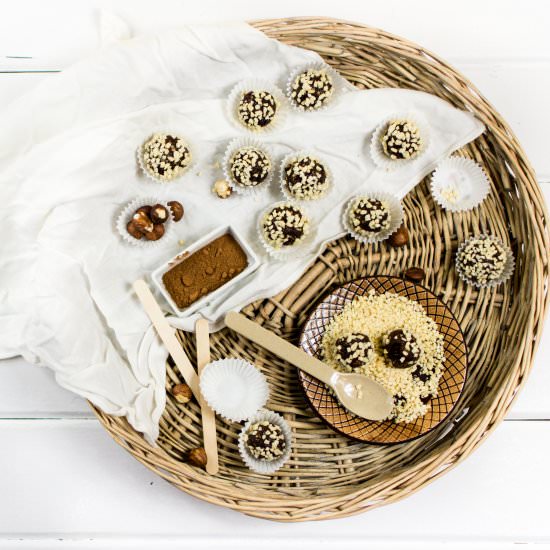 Delicious and easy raw bon-bons - Recipe photo by veselina zheleva