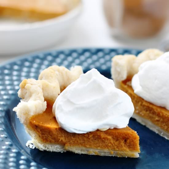Mini Pumpkin Pie - Recipe photo by midweekminimalist