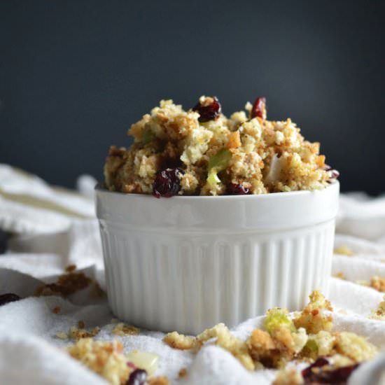 Herb and Craisin Stuffing - Recipe photo by lovelaughcook.com