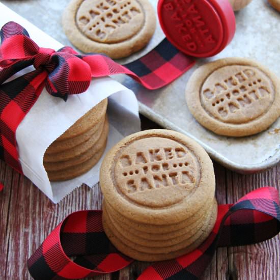 Ginger Spice Molasses Cookies - Recipe photo by aprettylifeinthesuburbs