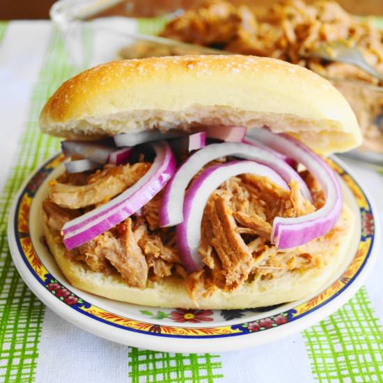 Slow Cooker Pulled Pork - Recipe photo by jeanieandluluskitchen