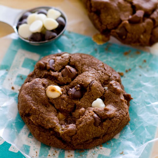 Triple Chocolate Milky Way Cookies - Recipe photo by a latte food