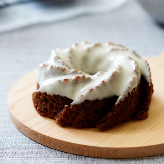 Gingerbread Bundt Cakes - Recipe photo by I bake he shoots
