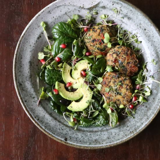 Kale and Quinoa Patty-Cakes - Recipe photo by Petit World Citizen