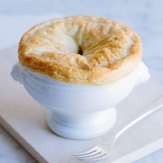 Leftover Turkey Pot Pie - Recipe photo by handmademood