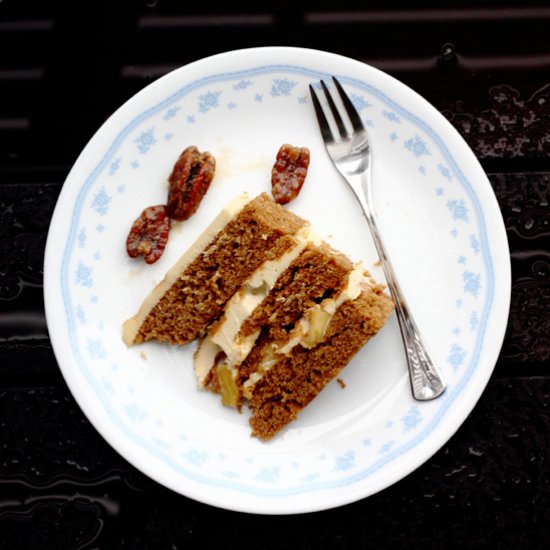 Honey Apple Cake - Recipe photo by littleaccidentsinthekitchen